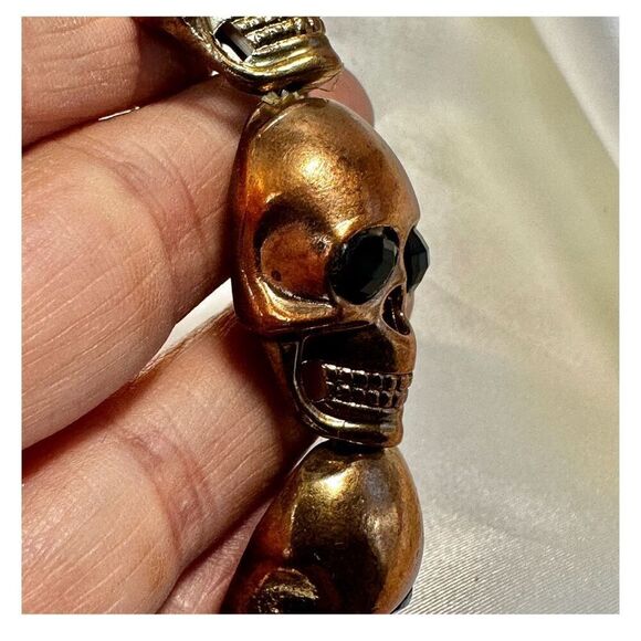 Gold tone and black stretchy skull bracelet - Picture 3 of 8